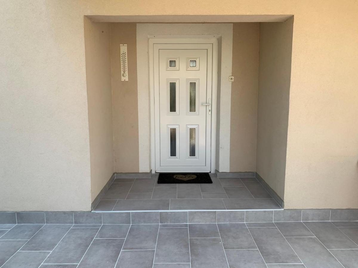 New Apartment Ema II Vrh  外观 照片